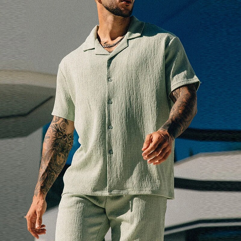 Camicie con risvolto vintage a maniche corte Camicie da uomo in due pezzi stile spiaggia estivo Camicie e pantaloncini in tinta unita adatti agli uomini_voghion.com