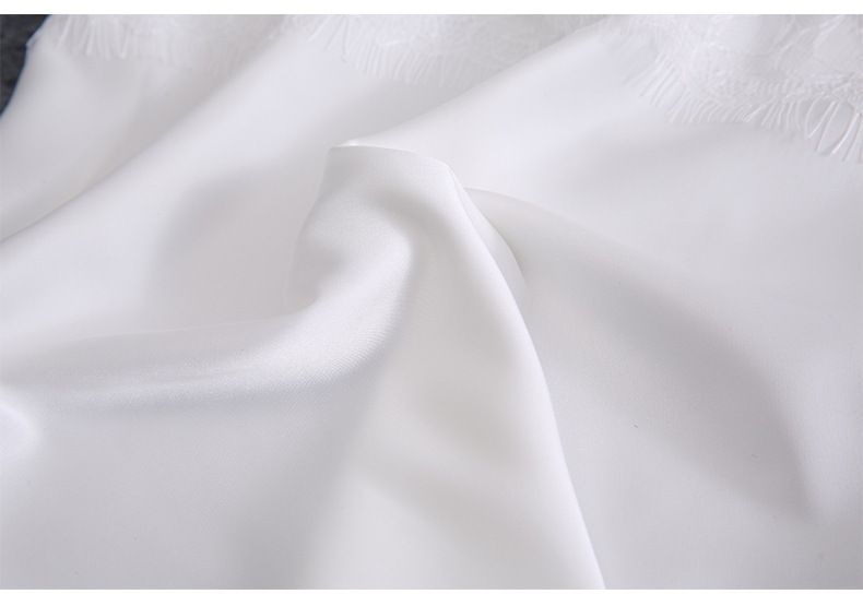 Ensemble deux pièces en dentelle de soie glacée pour femmes, col en v fin, coussinet de poitrine, short à bretelles froncées, été _voghion.com