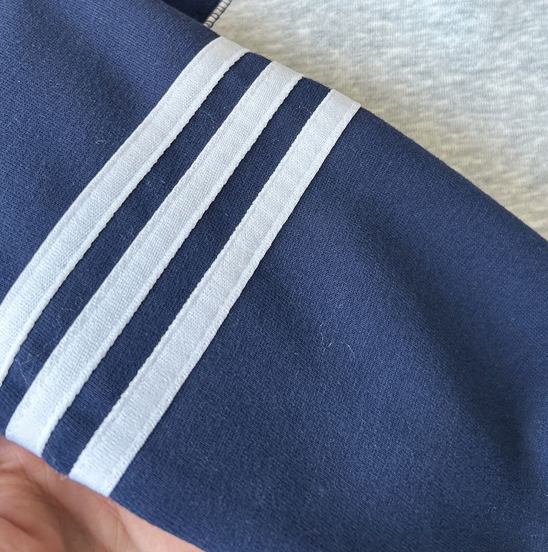 Conjunto informal de sudadera con capucha y pantalón deportivo de manga larga para niño - Algodón suave y cómodo (3-8 años, 100-150 cm) - Estampado de dibujos animados, blanco y gris_voghion.com