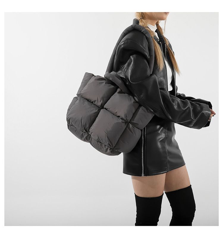 Damentaschen Neue Daunentasche, Baumwollkleidung, Damentasche, einfache mit Baumwolle gefüllte Weltraumtasche, Einkaufstasche, weiche karierte tragbare Umhängetasche_voghion.com