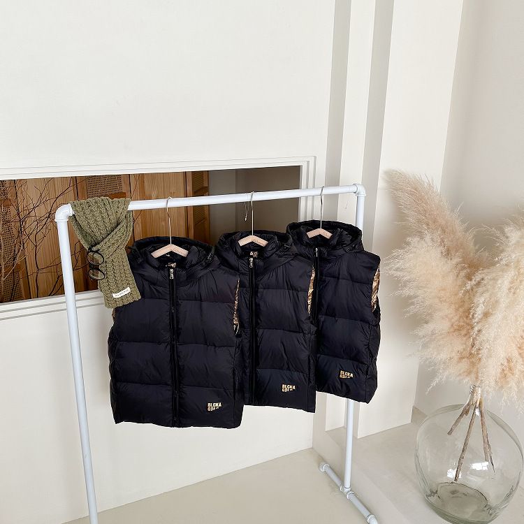 Gilet imbottito nero con cappuccio per bambini, autunno e inverno, per mamma e bambini - Caldo capospalla invernale e autunnale per ragazzi e ragazze (120-170 cm)_voghion.com