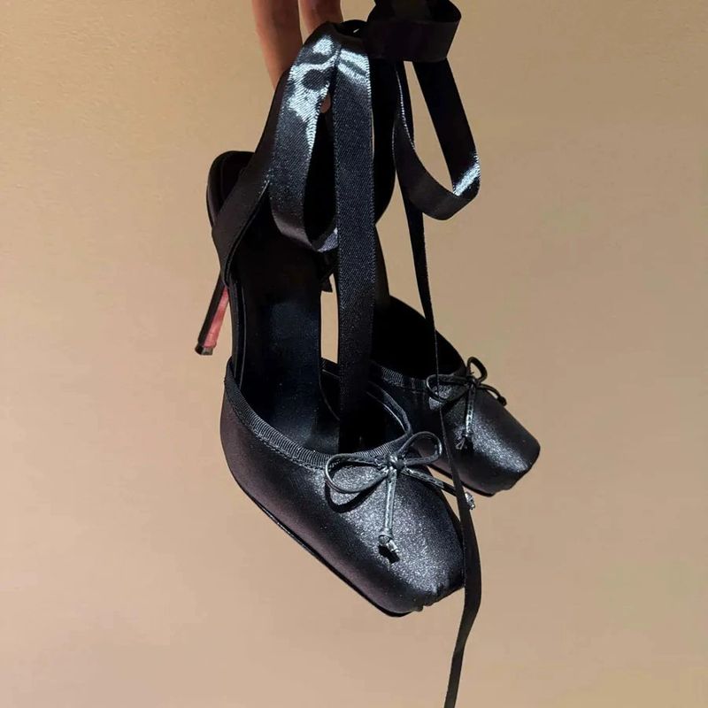 Sandali da donna con suola in pelle di alta qualità, con fiocco, stiletto, plateau e punta chiusa, impermeabili e con nastro di raso, da sfilata di moda_voghion.com