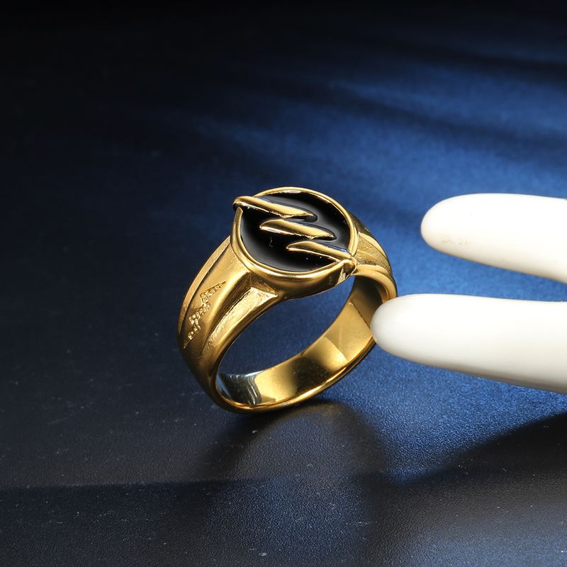 Anello da uomo in acciaio inossidabile con placcatura sottovuoto in resina con motivo a fulmine hip-hop_voghion.com