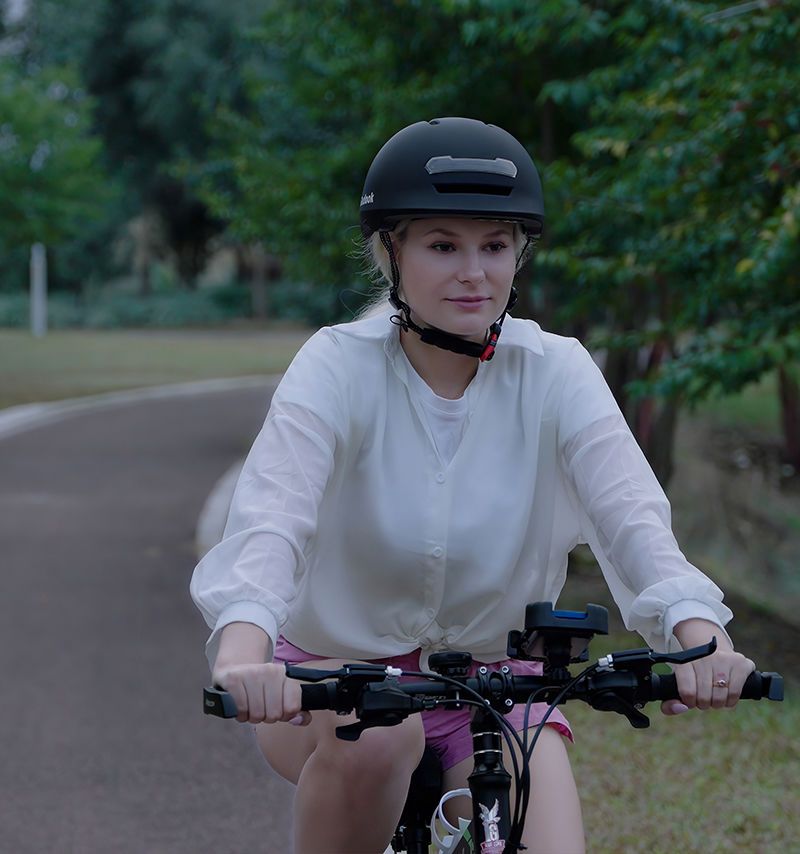 AI Bluetooth Ultra Smart Herren Damen Fahrradhelm mit LED-Blinkern vorne und hinten, Lautsprecher, eingebautes Mikrofon_voghion.com