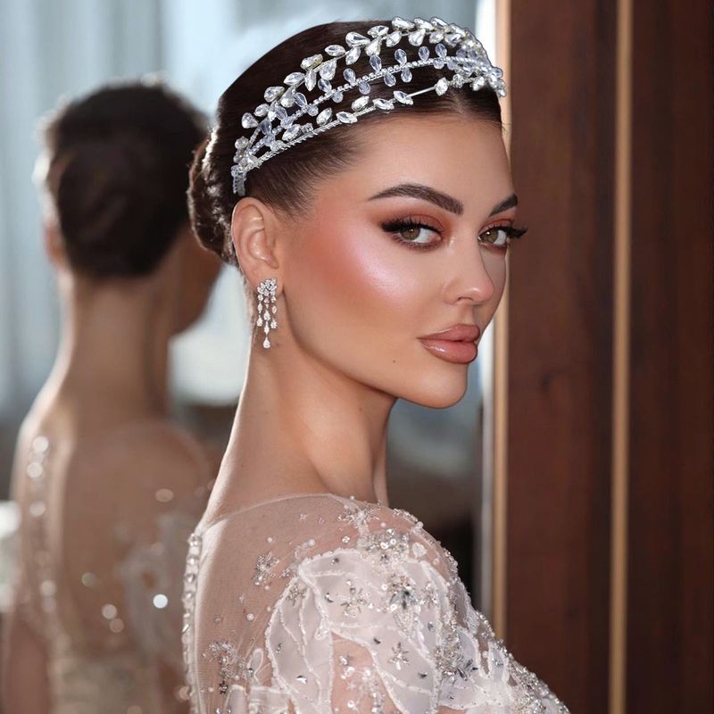 Håndlavet pandebånd Brudeslør Hårtilbehør Hårbånd Tre rækker pandebånd Form Hovedbeklædning_voghion.com