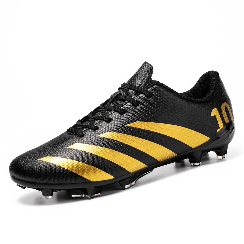 Jugend-Fußballschuhe mit langen, gebrochenen Spikes_voghion.com