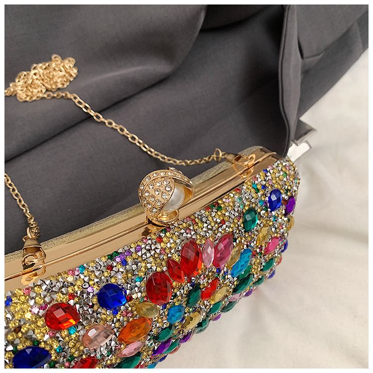 Väskor Damväskor 2004 nya modefärgade diamanter snygg axelväska ins textur crossbody chain box väska_voghion.com