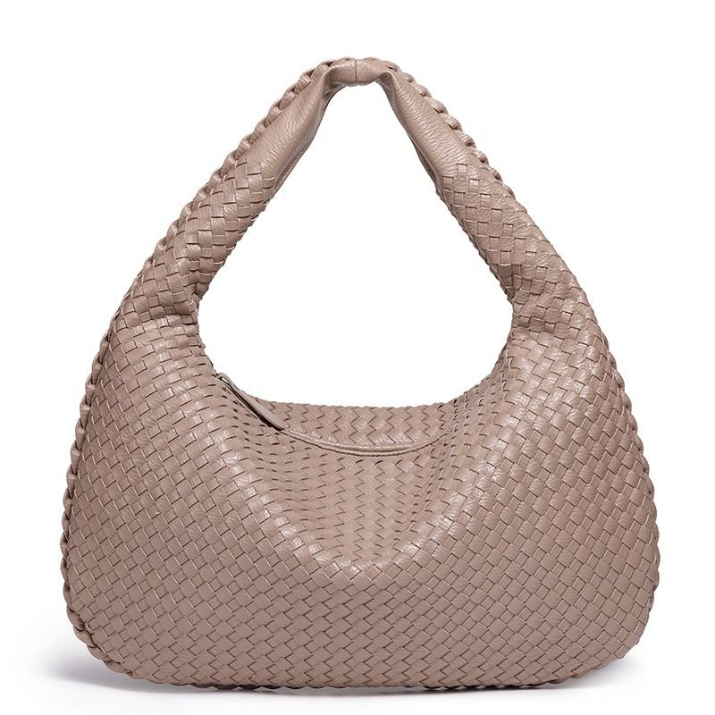 New Large Capacity Women's Shoulder Simple Handbag Handwoven Fashion Underarm Bag_voghion.com