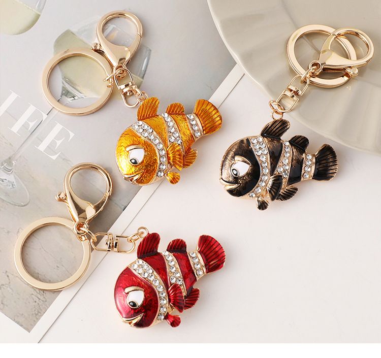 Kreativer, diamantbesetzter, hässlicher, süßer kleiner Fisch-Schlüsselanhänger fürs Auto, entzückender Taschenanhänger, Schlüsselanhänger, Geschenk_voghion.com