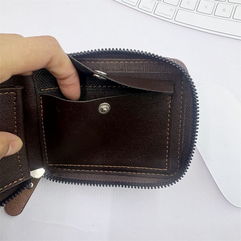 Carteira resistente ao desgaste de alta qualidade, nova carteira masculina de PU da moda, carteira curta com zíper horizontal dobrável para moedas, bolsa de cartão casual retrô_voghion.com