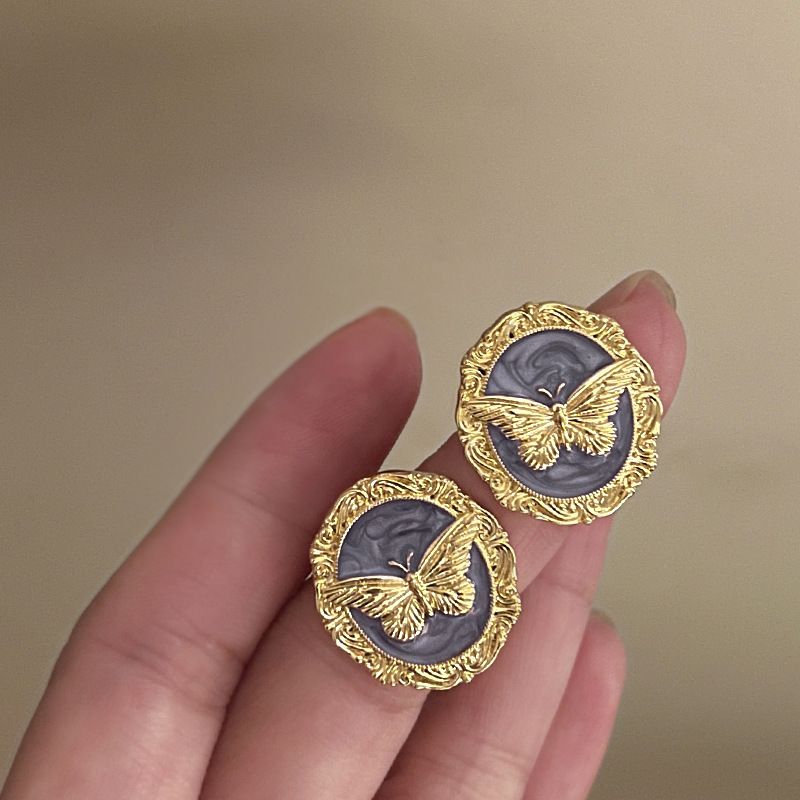 Orecchini a forma di farfalla con perla in argento placcato oro autentico con design esagerato, di alta qualità._voghion.com