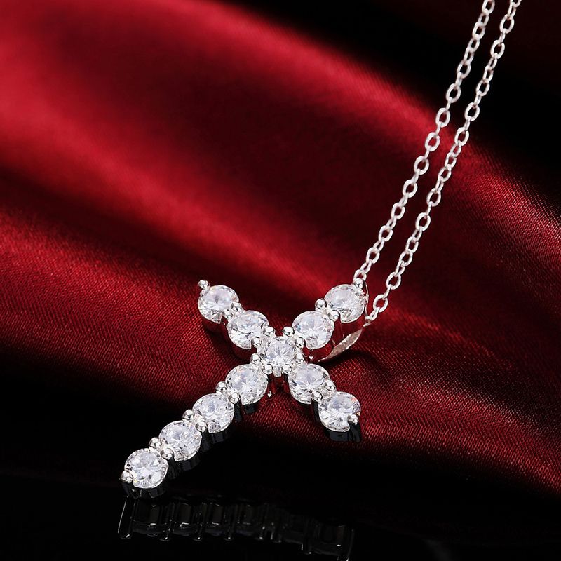 Vendita calda Collana in argento Sterling per donna Ciondolo a croce in cristallo lucido da 18 pollici Gioielli per feste di nozze alla moda Regali di Natale_voghion.com