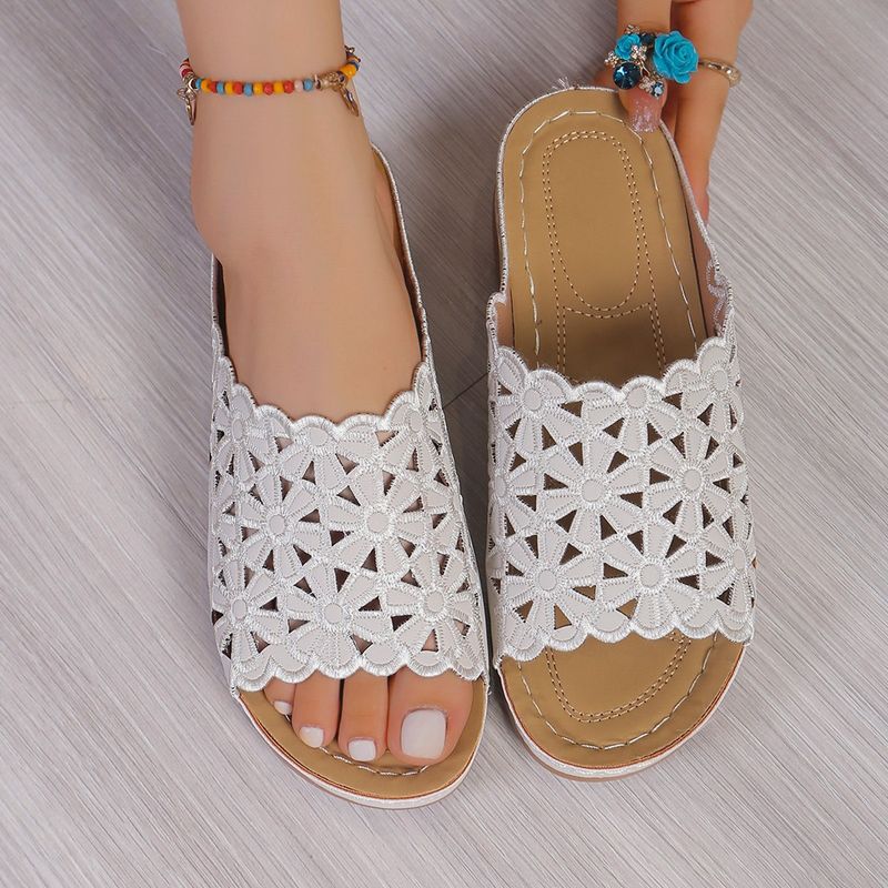 New Hollowed-out Flowered Flip-flops_voghion.com