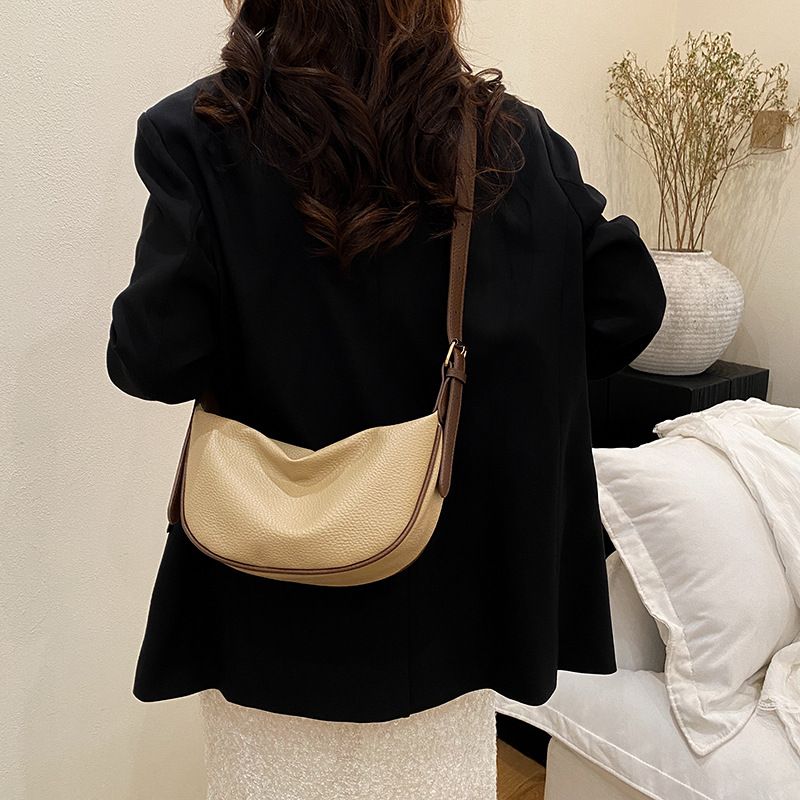 New Casual Phone Crossbody For Women, Niche High-end Dumpling Bag, Lightweight Soft Leather Wide Strap Shoulder Bag_voghion.com