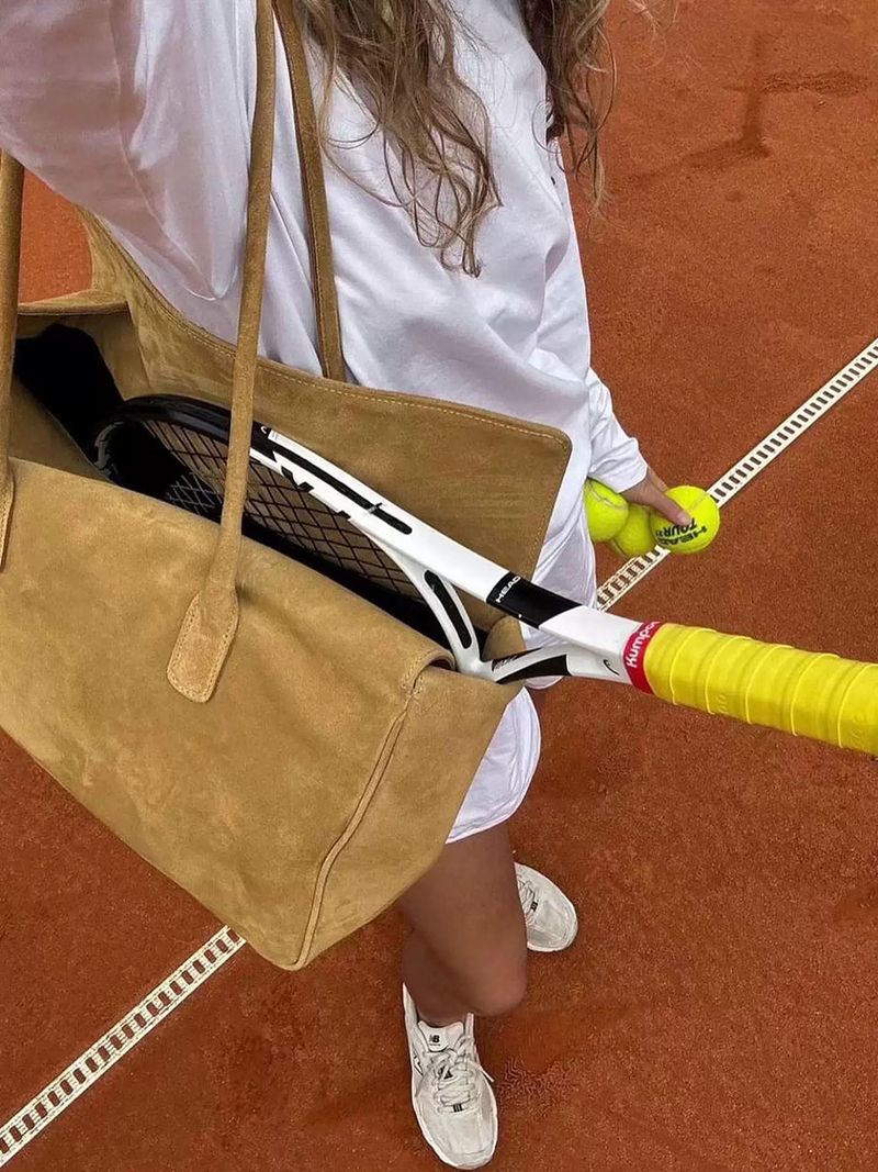 Borsa a tracolla in pelle scamosciata alla moda per donna - Borsa a tracolla casual con chiusura magnetica, interni spaziosi e design elegante per tutti i giorni_voghion.com