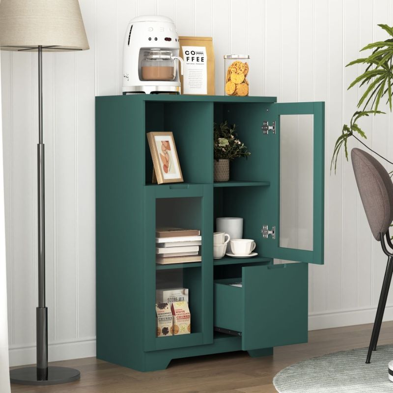 Ingresso con 2 armadi, pavimento, stanza, spazio in vetro, bagno verde, soggiorno, porte in legno blu e spazio di archiviazione 2_voghion.com