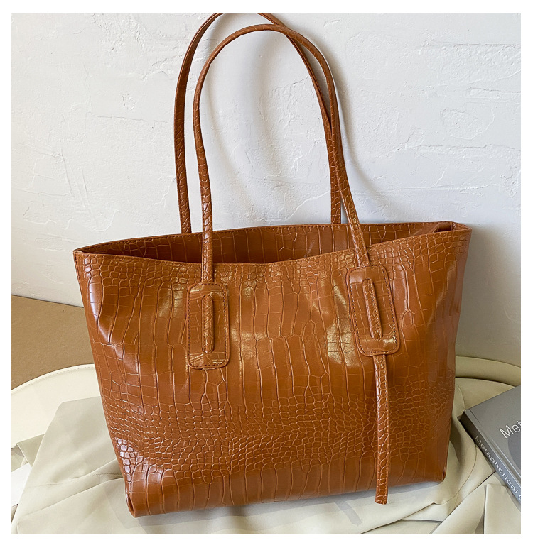 Preprosta ročna torbica z veliko prostornino Ženska torba 2020 Nova modna vsestranska torba za čez ramo Tote Bag_voghion.com