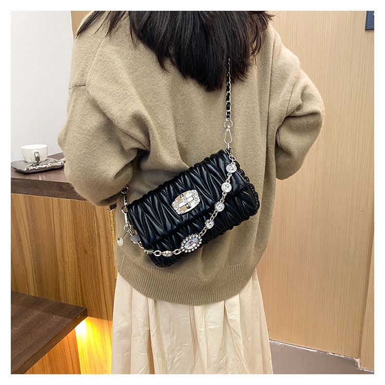 Fashionable and versatile niche chain bag one shoulder pleated diamond small fragrance style net celebrity ladies small bag ins shoulder bag_voghion.com