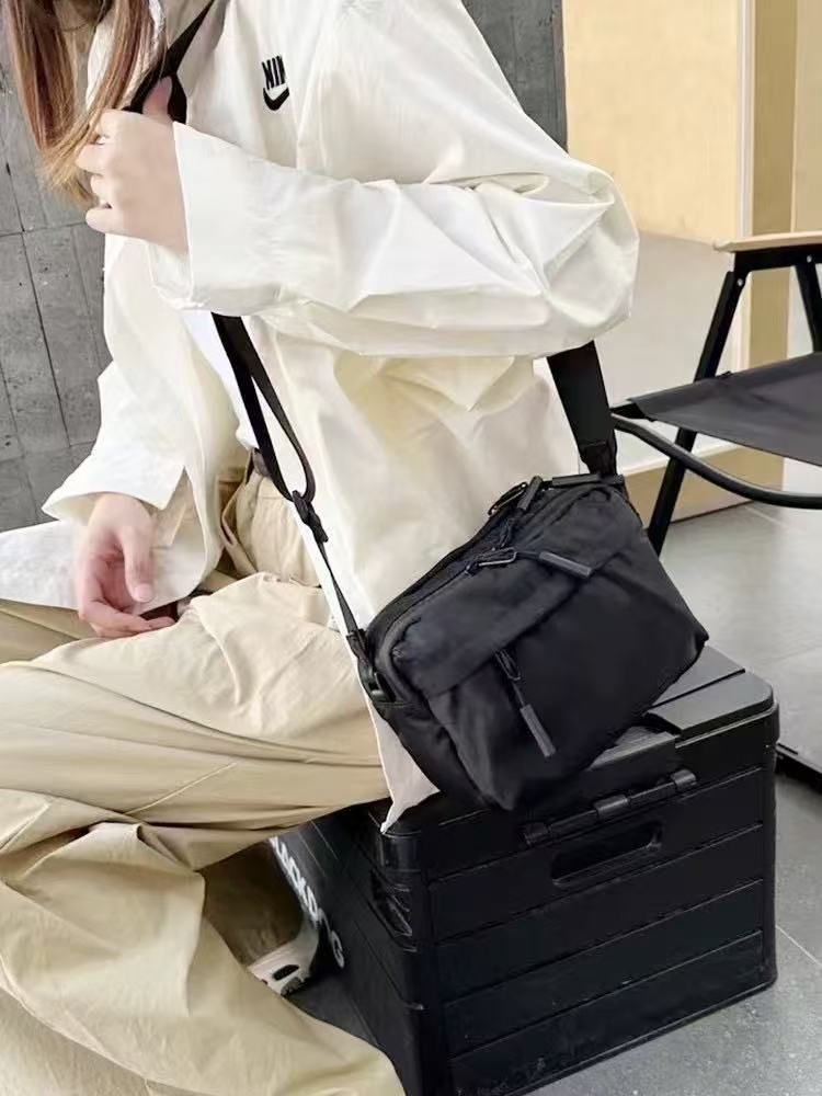 Waterproof Nylon Mini Square Bag_voghion.com