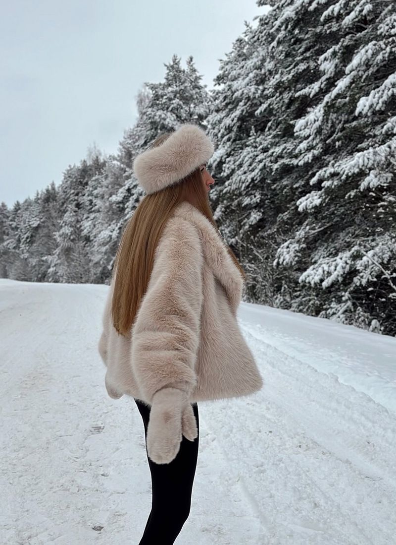 Luxuriöser Kunstfuchspelzmantel, modische Winterjacke für Damen mit übergroßem Revers – weicher und flauschiger Kunstpelzmantel, eleganter Pendlerstil, Beige_voghion.com