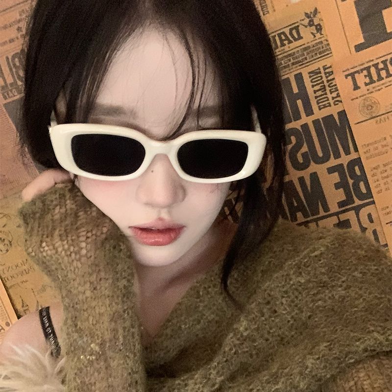 LazyZoom Sunglasses Retro Female Sunshade Fashion Trendy Small Square Box_voghion.com