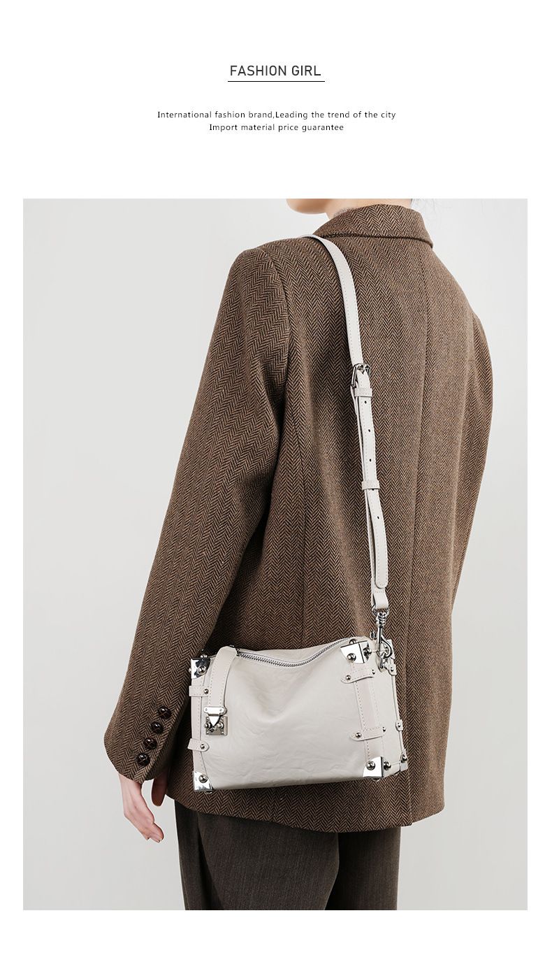 Borsa a tracolla da donna in vera pelle con rivetti, popolare borsa a tracolla morbida quadrata con primo strato in stile pigro_voghion.com