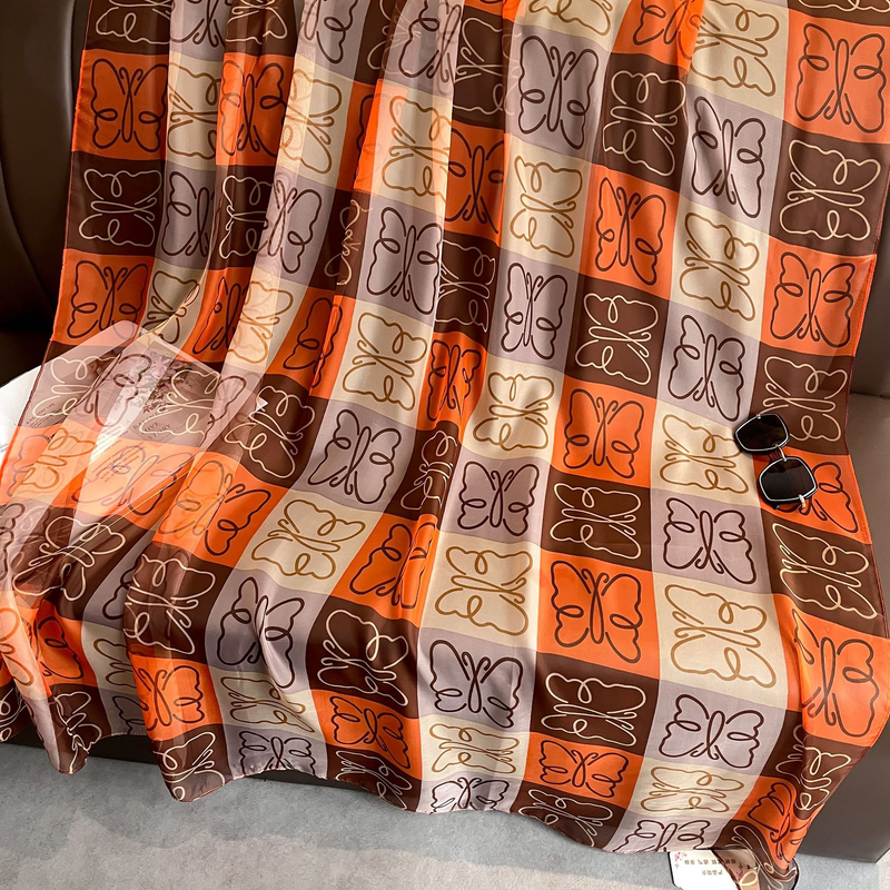 2023 Edizione coreana Stile versatile e alla moda Youou Yarn Sciarpa da donna Primavera e autunno Scialle Protezione solare Spiaggia_voghion.com