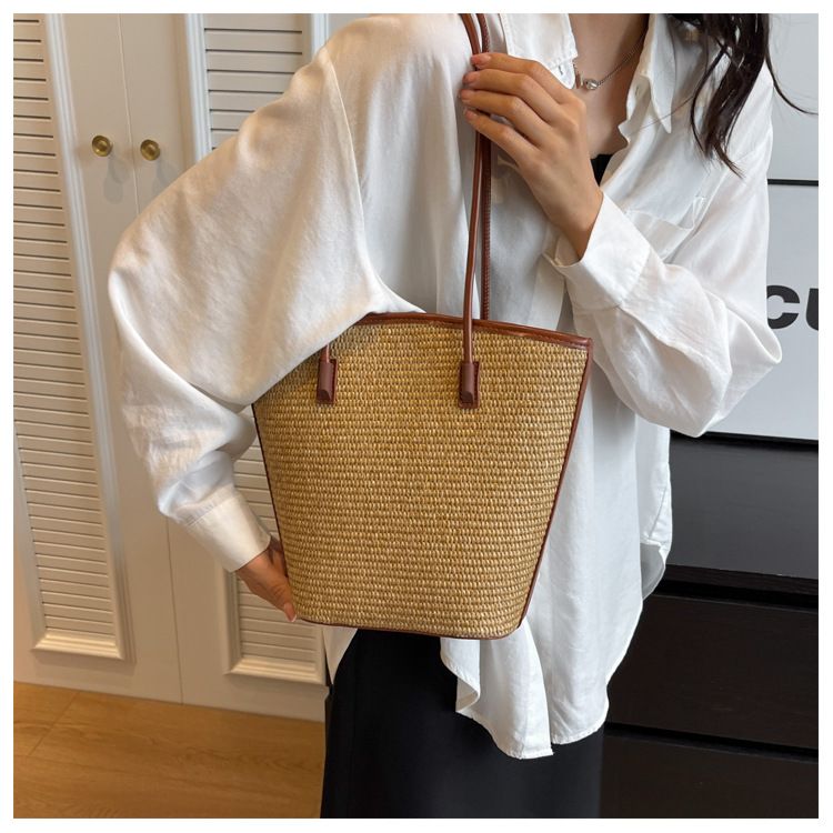 Women's Bucket Bag Woven Bag Fashion Striped Straw Braid Holiday Beach Style Armpit Bag Commute Seaside Simple Handheld Bucket Bag_voghion.com