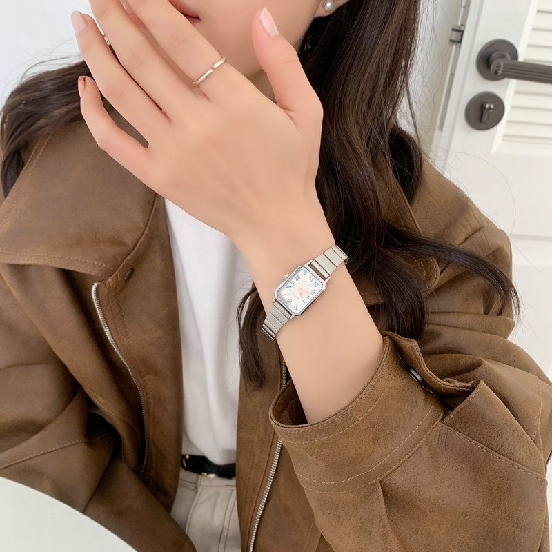 Women's Steel Band Chain High Appearance Student Cool Style French Niche Light Elegant Small Square Dial Watch_voghion.com