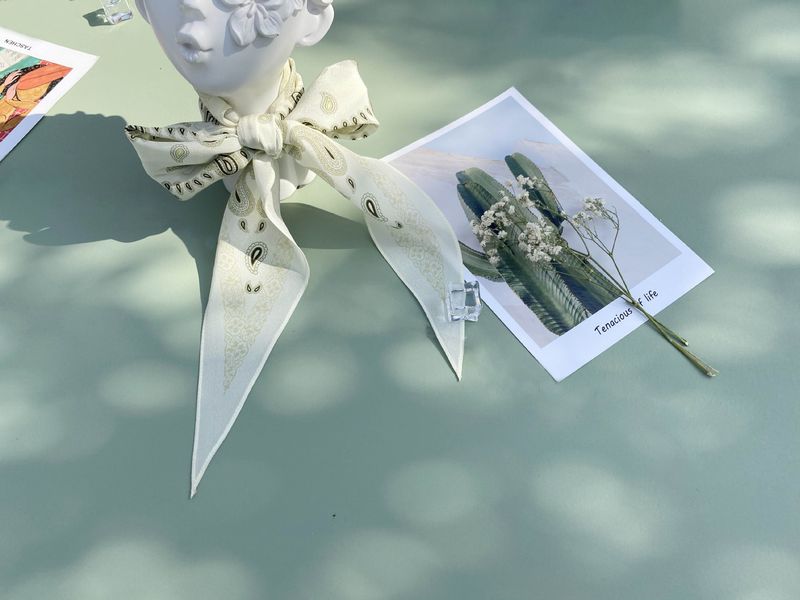 Französischer Stil Maulbeerseide Paisley Hals Damen Kleiner Diamant Schal Haarband_voghion.com