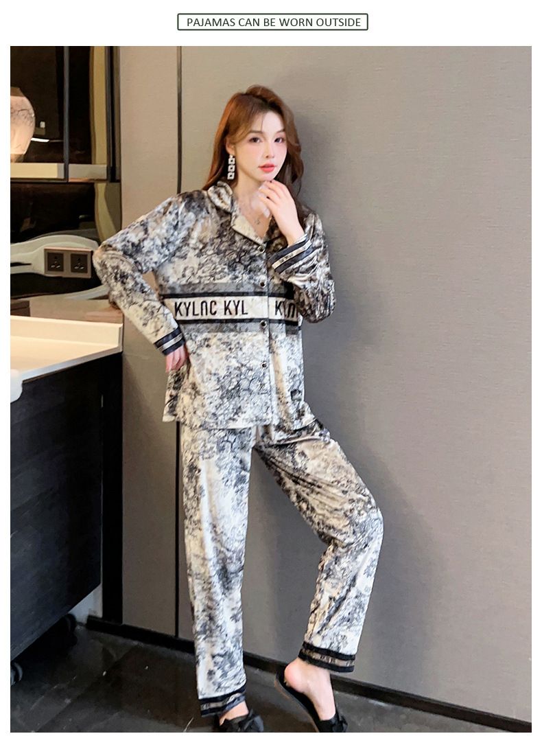 Underwear & Sleepwears Premium Velvet Couple's Sleepwear Set – Soft & Warm Long Sleeve Loungewear – Stylish Korean-Inspired Home & Outdoor Outfit_voghion.com