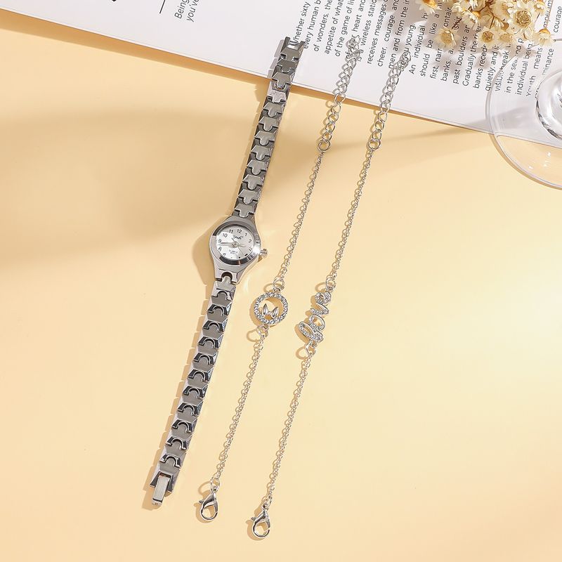 Fashion Women's Set Including Exquisite Dial Watch Paired With Shiny Heart Letter Bracelet_voghion.com
