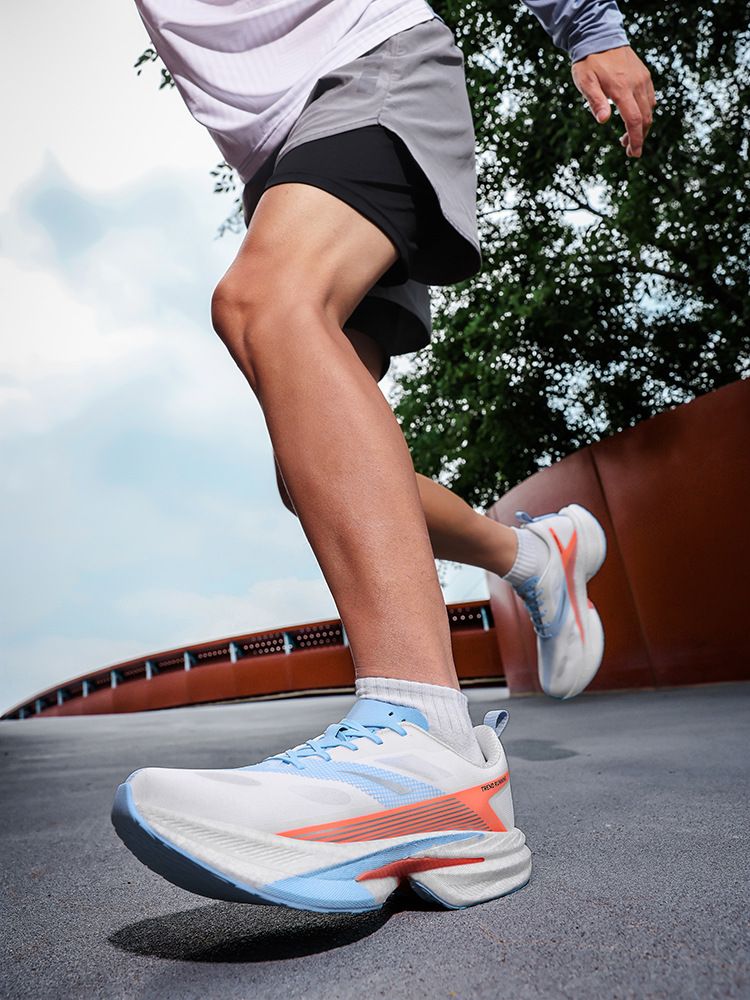 Herren Carbon Plate Laufschuhe Frühling/Sommer Gepolsterte Atmungsaktive Mesh Paar Sportschuhe Atmungsaktive Speed-Laufschuhe_voghion.com