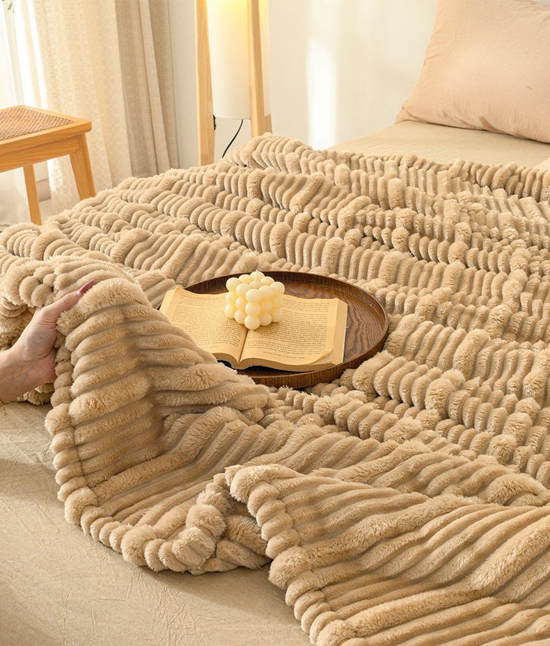 Milchsamt-Mutterstreifen-Jacquard-Nickerchen, einfarbig, maschinenwaschbar, fürs Büro, Korallen-Fleecedecke_voghion.com