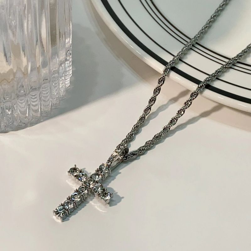 Collana con croce leggera e lussuosa, design hip-hop maschile, personalità alla moda, accessorio di moda lungo e versatile._voghion.com