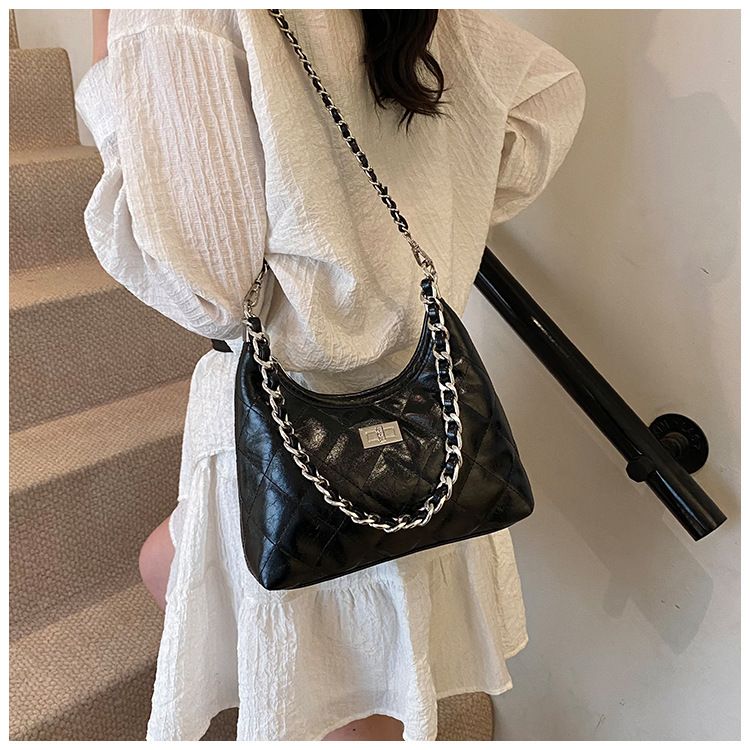 Borsa a tracolla versatile da donna, trapuntata, ricamata e di alta qualità, da portare sotto le ascelle, nuova moda 2025_voghion.com