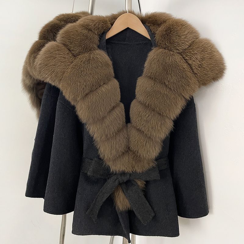 Cappotto di lusso in lana double-face con collo in pelliccia di volpe – Elegante cappotto in tweed ispirato alla moda francese_voghion.com