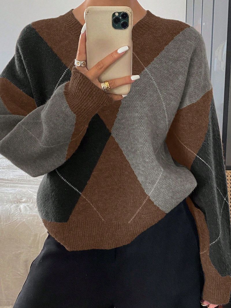 Suéter feminino retrô com decote em V e losangos – Pulôver de malha em cores contrastantes | Blusa casual coreana com caimento solto para outono e inverno_voghion.com