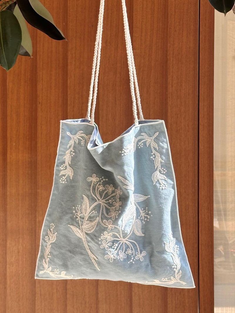 Rete Reddit Stile Moda Centinaia Borsa Ricamo Colore Collisione Giuntura Tessitura Cinghia Design Borsa a Tracolla 2025 Primavera Estate Nuovo Casual Quotidiano_voghion.com