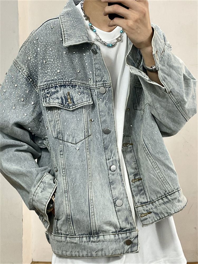 Hellblaue Jeansjacke mit Strassdetails für Herren – Übergroßer Freizeitmantel im koreanischen Stil, Baumwollmischung, Streetwear für Frühling/Herbst (Größen M-3XL)_voghion.com