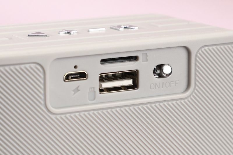TG296 MINI Bluetooth outdoor creative small and exquisite subwoofer portable high quality plug-in speaker_voghion.com