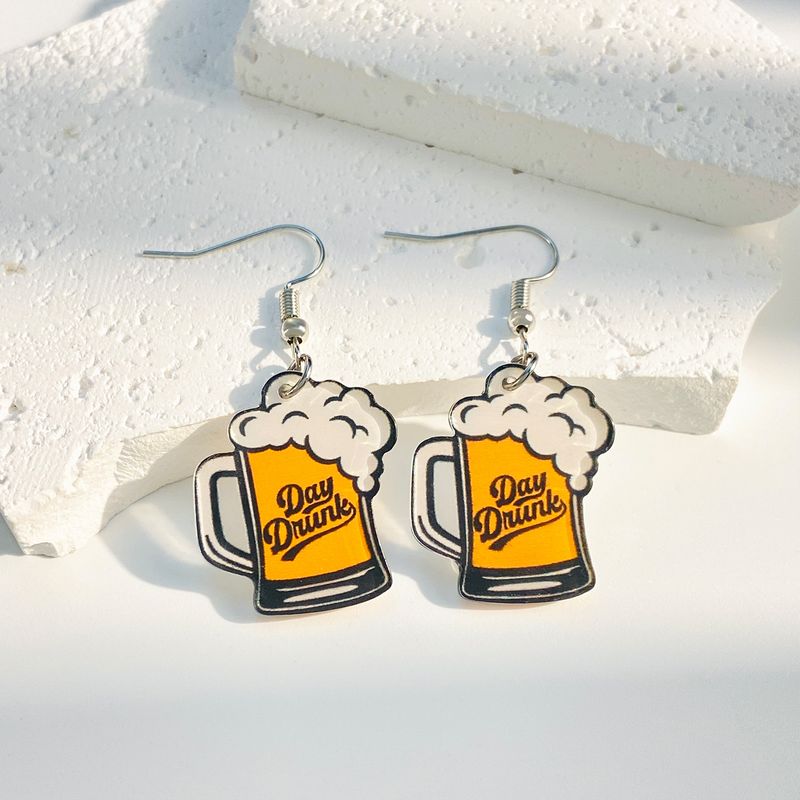 nouvelles boucles d'oreilles de simulation de bière boucles d'oreilles en acrylique de conception créative pour femmes boucles d'oreilles de festival de bière_voghion.com