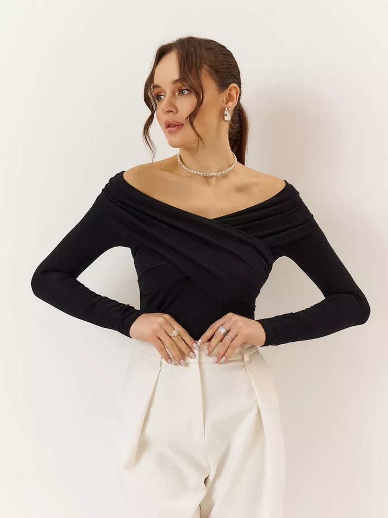 Top avvolgente con volant e spalle scoperte – Camicetta in cotone elasticizzato a maniche lunghe_voghion.com
