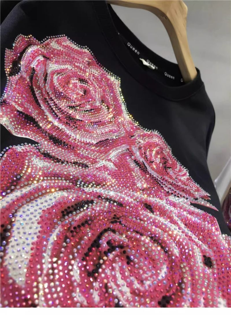 Odzież damska Bardzo duży rozmiar Gorący diamentowy sweter Lekki luksusowy kwiat róży Okrągły dekolt Wąski długi rękaw Bluzka typu pullover_voghion.com