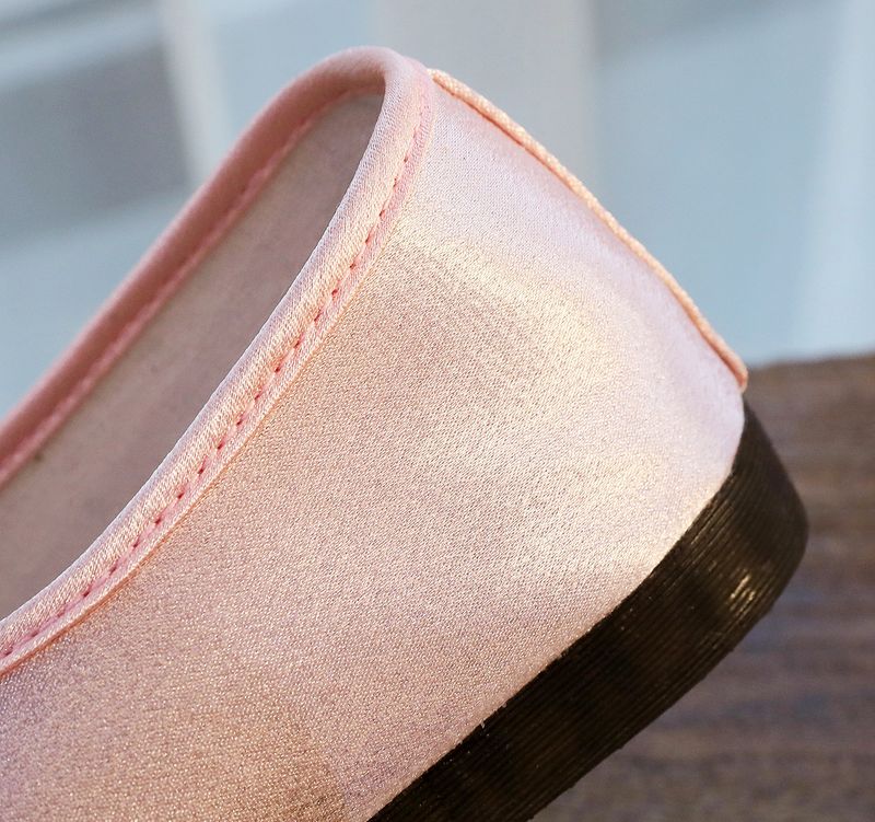 ShoeGlobe 2025 Neue flache Schuhe im chinesischen Stil, Retro-Ethno-Design, bestickt mit Tigerkopf-Motiv für Damen_voghion.com