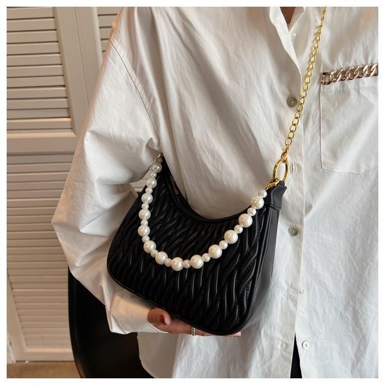Borsa a tracolla multifunzionale con catena estiva 2025, modello di perle ricamate ad ascella, da donna_voghion.com