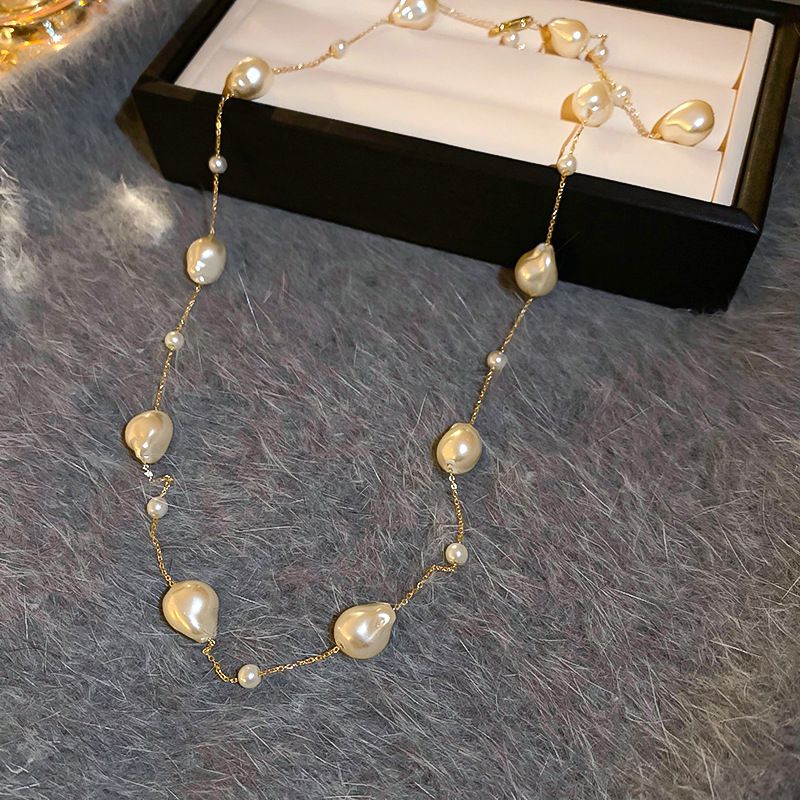 Echt vergoldete Perlenkette, leichter Luxus, eleganter Schlüsselbein, französische Mode, hochwertiger Pulloverkettenschmuck_voghion.com