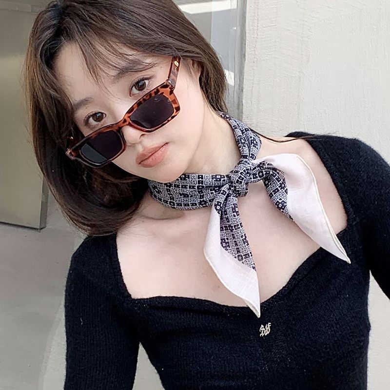 2024 Sprig Autum Cotto ad Small Square Art Vielseitiger Protectio Letter Triagle Schal Haarband Hals_voghion.com