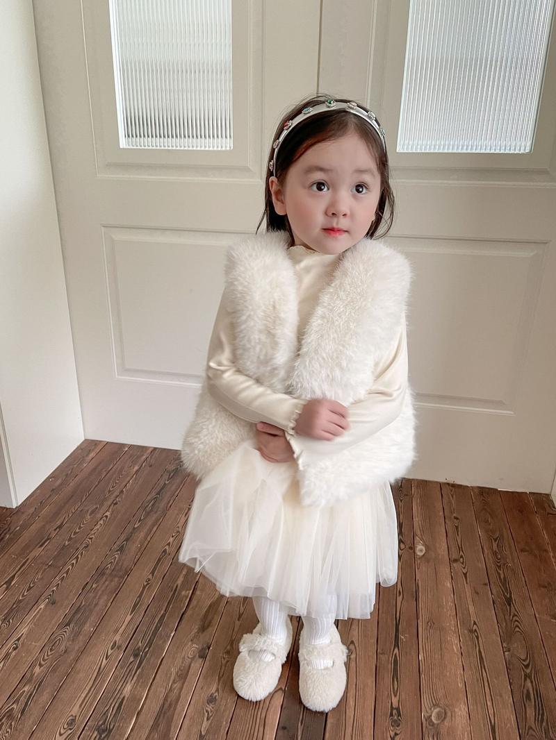 Robe sud-coréenne pour enfants, vêtements pour enfants, nouveau produit automne/hiver 2023, haut brossé pour filles, trésor moelleux pour femmes_voghion.com