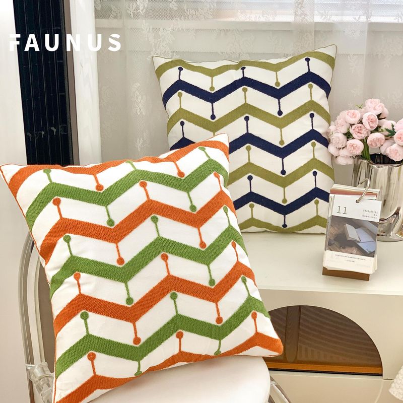 Cuscino decorativo ricamato con motivo geometrico - Fodera per cuscino in cotone di lusso per divano/letto (lavabile in lavatrice)_voghion.com